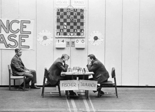 Chess endgame tactics
