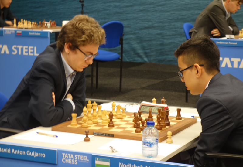 playing blitz chess online