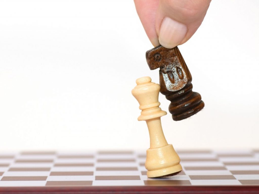 image of playing chess online
