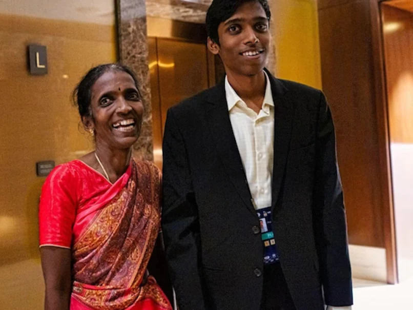Image of praggnanandhaa trainer and his mom